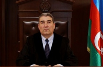 Rüşvət almaqda ittiham olunan sabiq hakimin cəzası 9 ildən 6 ilə endirildi