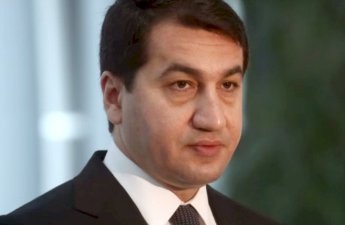 Hikmət Hacıyev Prezidentin Özbəkistanın Milli İnformasiya Agentliyinə müsahibəsi ilə bağlı paylaşım edib