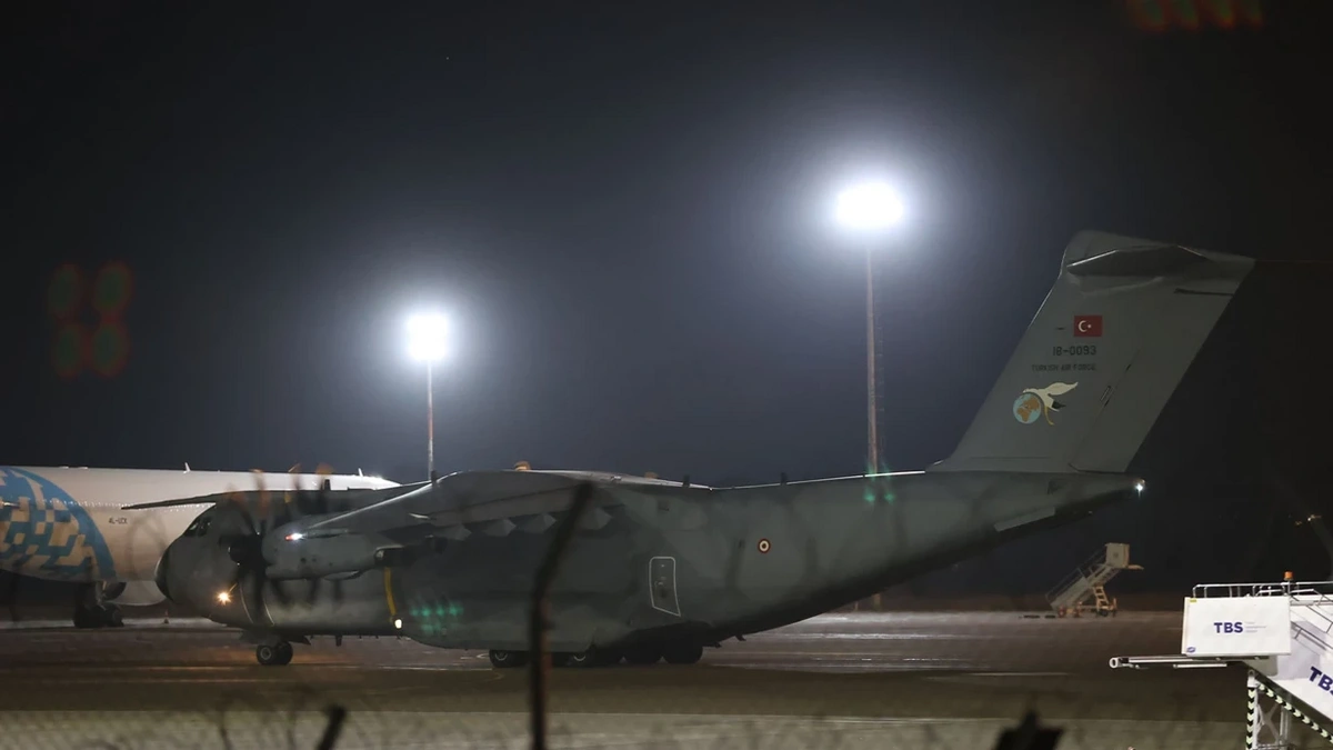 Təyyarə qəzasında həlak olan hərbçilərin nəşi Gürcüstandan Türkiyəyə gətirilib - YENİLƏNİB