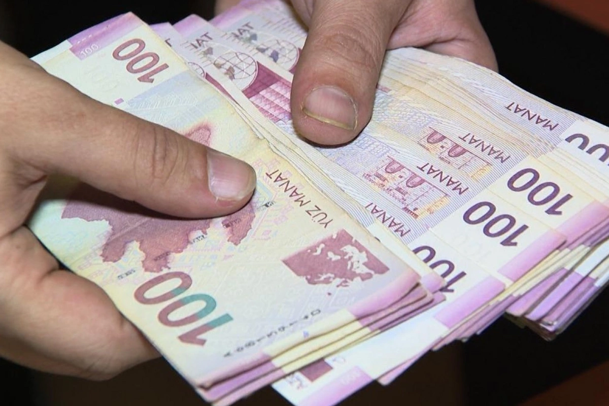 Marketdən 393 minlik oğurluq edən satıcı və şirkət əməkdaşları azadlığa buraxıldılar