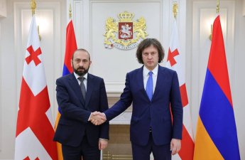 Кобахидзе и Мирзоян обсудили использование транзитного потенциала Грузии и Армении