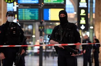 В Париже полиция ранила вооруженного мужчину на ж/д вокзале - ОБНОВЛЕНО