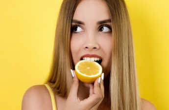 Hər gün limon yeyirsinizsə, bədəninizə nə olur? - Həkimlər gözlənilməz təsirlərdən DANIŞDILAR