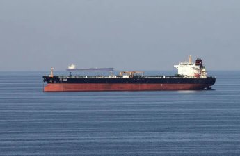 İran Sinqapura gedən neft tankerini saxladı