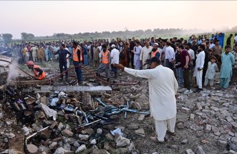 В Пакистане при взрыве на фабрике погибли семь человек