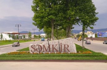 Şəmkirdə kişi həmkəndlisini bıçaqladı