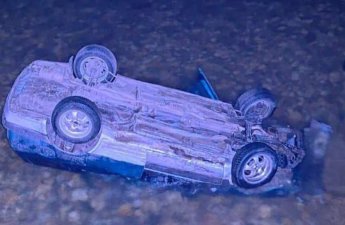 В Бурятии пять человек пострадали после падения автомобиля в озеро