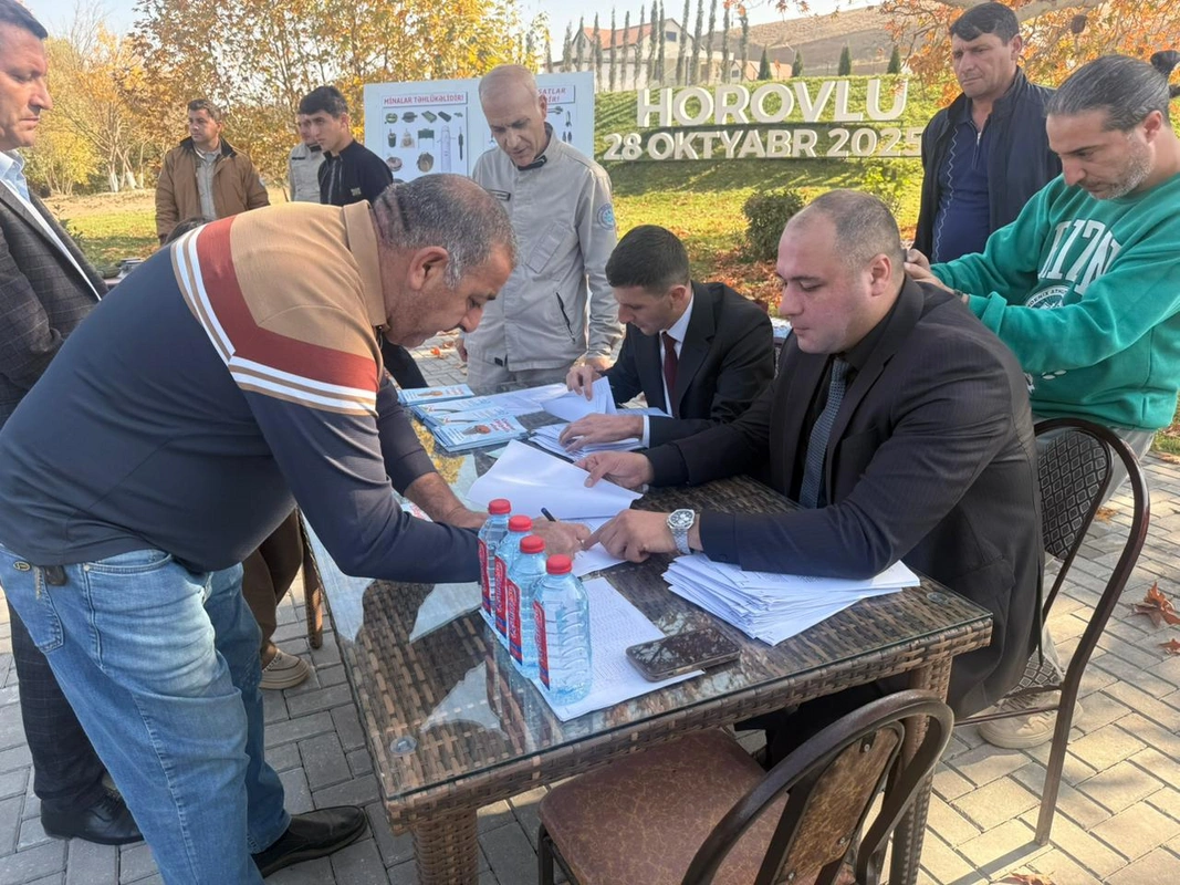 Очередная группа бывших вынужденных переселенцев прибыла в село Хоровлу Джебраильского района, вручены ключи-ОБНОВЛЕНО-ФОТО-ВИДЕО