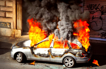 Avtomobillər niyə anidən alışıb yanır?