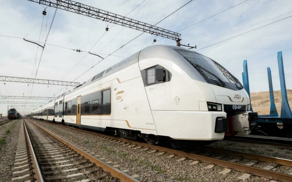 Назначены дополнительные ж/д рейсы по маршруту Баку - Агстафа - Баку