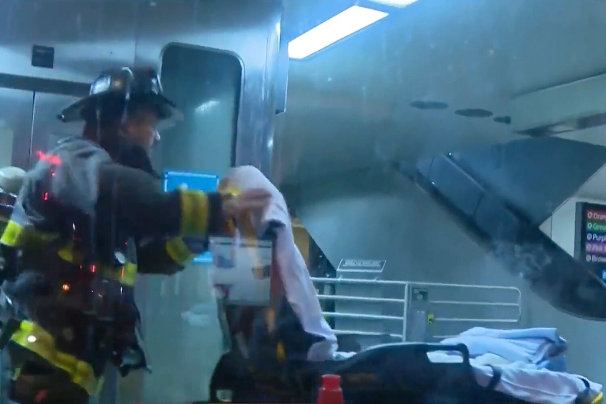 ABŞ-də şəhərin mərkəzində qatarda qadın yandırıldı