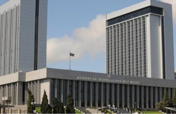 Milli Məclisdə gələn ilin büdcə zərfinə dair müzakirələr başladı