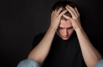 Balakəndə 32 yaşlı kişi qadını təhqir etdi, qızının videosunu sosial şəbəkədə paylaşdı – TƏFƏRRÜAT