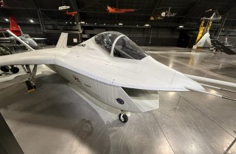 Американцы начинают испытания истребителя будущего