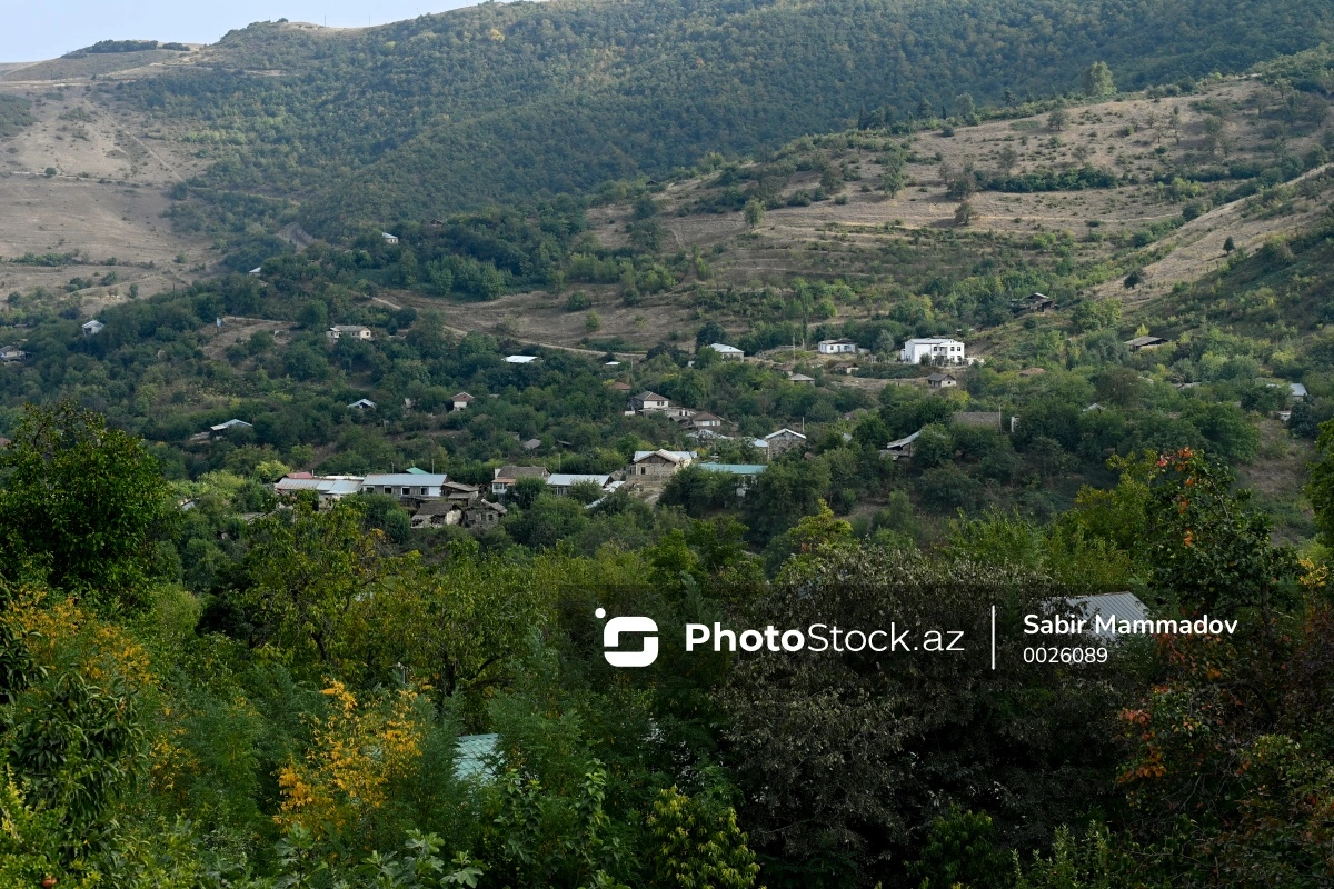 Növbəti köç karvanı Xocavəndin Sos kəndinə çatıb - YENİLƏNİB + FOTO