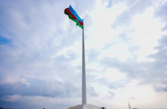 Bayraq Meydanında dalğalanan Azərbaycan Bayrağının Ginnesin Rekordlar Kitabındakı rekordu yenilənib - FOTO