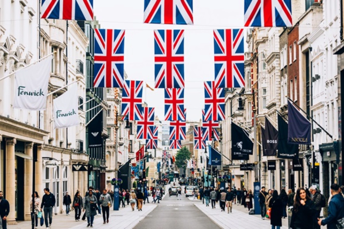 Dünyanın ən bahalı ticarət küçələri açıqlandı