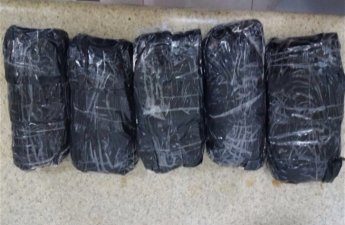 В Баку у пассажира автомобиля обнаружили 10 кг марихуаны