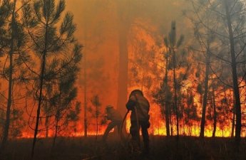 İranda fəlakət: Türkiyədən yardım istədi, təyyarə göndərildi