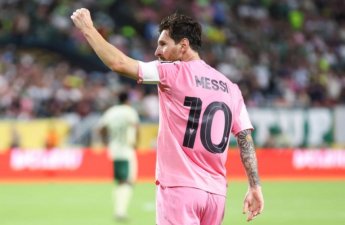 Messi əfsanəvi futbolçunun rekorduna çatdı