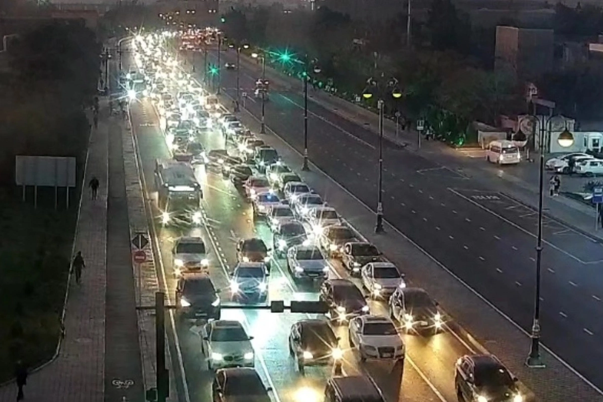 Paytaxtda sıxlıq olan küçələrin SİYAHISI 