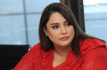 Aytən Səfərova taksi çatışmazlığından şikayətləndi