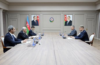 Əli Əsədov “Rusiya Dəmir Yolları” ASC-nin baş direktorunu qəbul edib