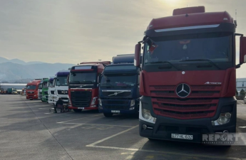 Gürcüstan gömrüyündə saxlanılan Azərbaycanın yük avtomobilləri sərbəst buraxılıblar