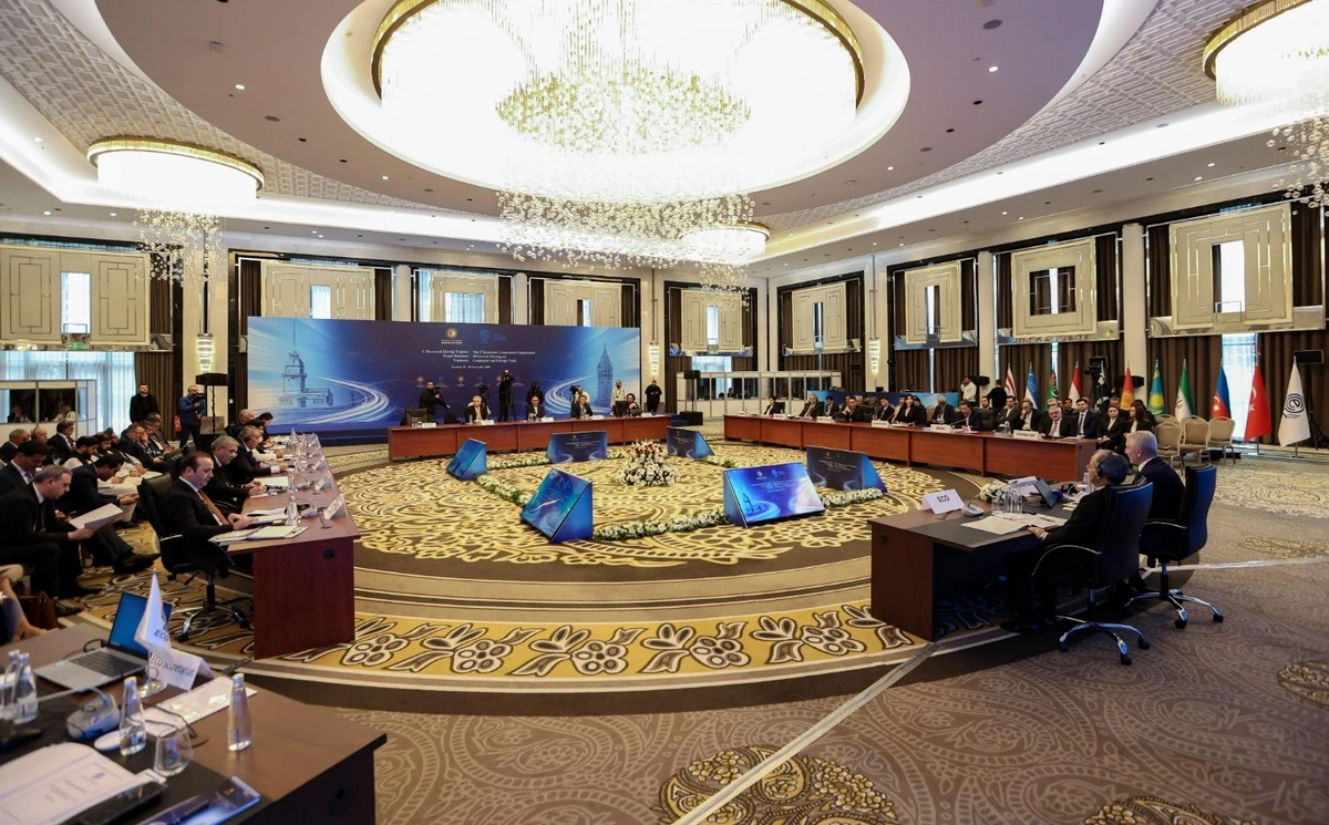 Türkiyədə İƏT-in kommersiya və xarici ticarət nazirlərinin beşinci iclası keçirilib