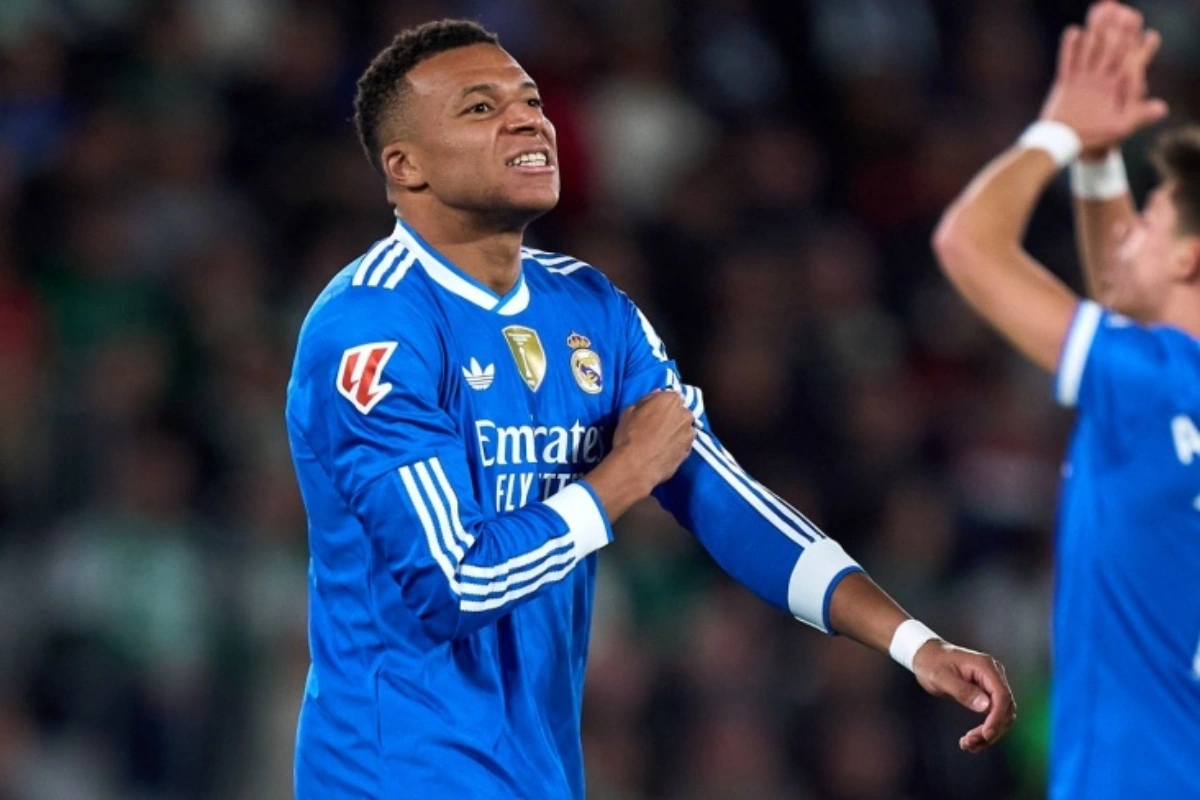 Mbappe Çempionlar Liqasında həftənin oyunçusu seçildi