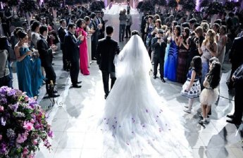 Toyda oynadığı yerdə yıxılıb öldü