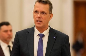 Rumıniyanın müdafiə naziri istefa verib