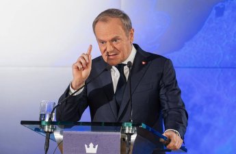 Туск назвал «фатальной комбинацией» отставку Ермака и встречу Орбана с Путиным