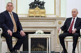 Сийярто: Венгрия не обязана спрашивать ЕС разрешение на визиты Орбана в Москву