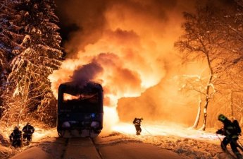 Partizanlar Rusiyada hərbi elektrovozu yandırdı... 
