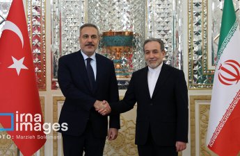 Hakan Fidan Abbas Əraqçi ilə görüşdü - FOTO