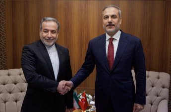 В Тегеране началась встреча между главами МИД Ирана и Турции