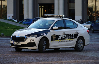 Gürcüstanda naməlum şəxs insanlara atəş açıb, ölən və yaralananlar var