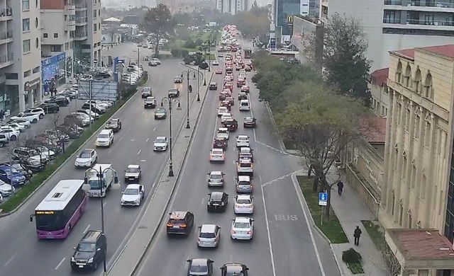 Paytaxtda sıxlıq olan küçələrin SİYAHISI