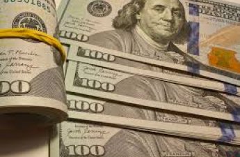 Доллар подешевел к другим мировым валютам в начале зимних торгов