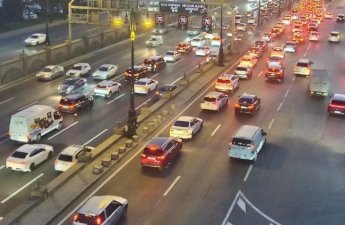 Paytaxtda bəzi küçələrdə sıxlıq müşahidə olunur