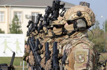 XTQ hərbi hissəsində hərbi vəzifəlilərlə təlim toplanışı keçirilib - FOTO - VİDEO