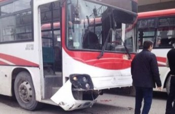 Bakıda avtobus piyadanı vuraraq öldürdü