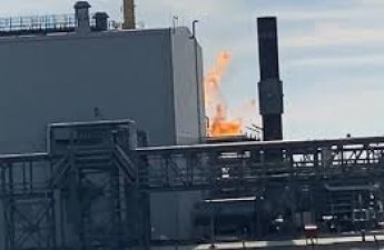 Пожар на предприятии Botaş в Силиври удалось локализовать