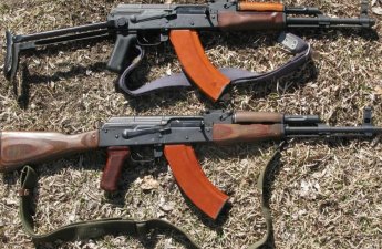 Polis xeyli silah-sursat aşkarladı