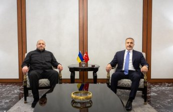 Фидан встретился с Умеровым в Брюсселе