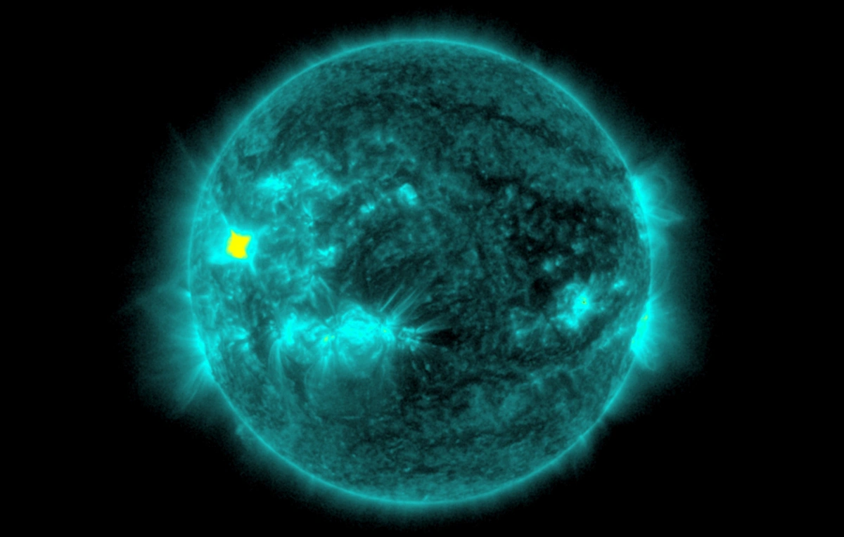 Günəşdə dekabrın ilk güclü partlayışı qeydə alınıb
