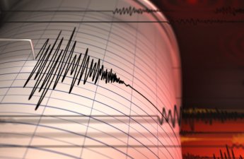 Çində güclü zəlzələ baş verdi