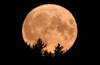 В небе над Азербайджаном этой ночью можно будет наблюдать суперлуние