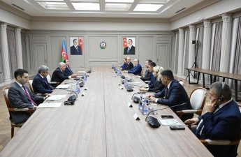 Əli Əsədov TDT-nin iclas iştirakçıları ilə görüşdü